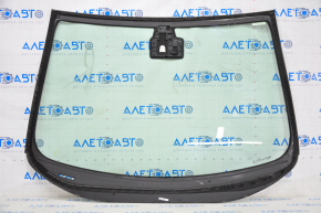 Chevrolet Volt 16 windshield - chipped