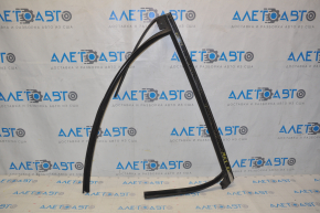 Glass seal rear left Lincoln MKX 16- with upper chrome molding, scratches, for polishing