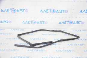 Front left glass seal for Lexus IS200 IS300 99-05