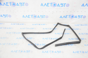 Rear right glass seal for Lexus GX470 03-09