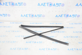 Rear right glass seal for Lexus Hs250h 10-12
