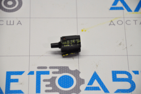 Tesla Model Y 20 ambient air temperature sensor - broken mount