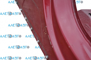 The central right body pillar of VW Tiguan 18-24 is sawn off, butts