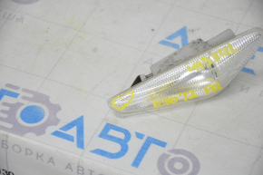 Right wing turn signal BMW X5 E70 07-13 crack on glass
