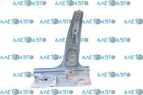 The central right body pillar of VW Jetta 11-18 USA is sawn off, dent, bumps