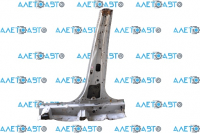 The central right body pillar of Subaru Legacy 15-19 is sawn off, pokes