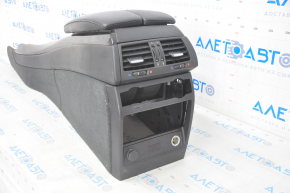 Central console armrest and cup holders BMW X5 E70 07-13 leather, black, dark wood inserts, scratches, broken pad, dented