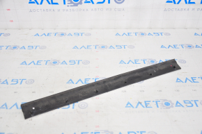 Jeep Cherokee KL 19-21 Hood Seal Right