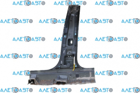 The central right body pillar of Kia Optima 11-15 is sawed off