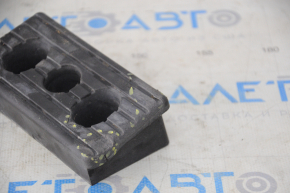 Tesla Model S 12-20 rear left jack is dented, torn