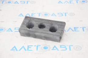 Front left jack Tesla Model S 12-20 tear
