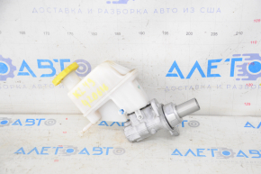 Brake master cylinder with reservoir Jeep Cherokee KL 19-22 with cover, broken mount
