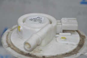 Fuel pump petrol pump Chrysler 200 15-17 2.4 broken fittings