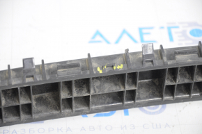 Rear bumper mount center Tesla Model 3 18 - broken mount