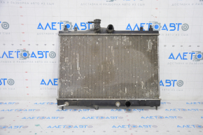 Nissan Versa 1.8 10-12 radiator with dented honeycomb, no cover