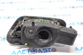 VW Jetta 19 Fuel Filler Cap Housing - Without Seal