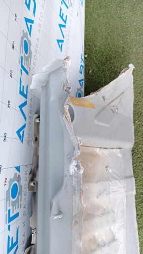 Tesla Model S 12-20 White Back Panel