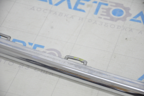Rear bumper molding Honda Accord 16-17 rest chrome, cracked crepe, scratches