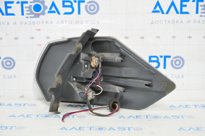Light outer wing left Nissan Rogue 14-16 missing chip, sand