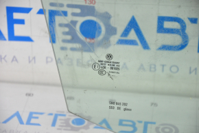 Front right door glass for a VW Tiguan 09-18