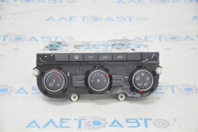 Climate control VW Tiguan 12-17 manual cracks in glass
