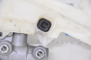 Master brake cylinder with reservoir Honda Accord 13-17 with cover