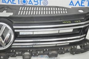 Radiator grill assembly VW Tiguan 12-17 rest with badge, sand