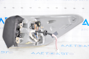 Light outer wing left Toyota Highlander 14-16 chip