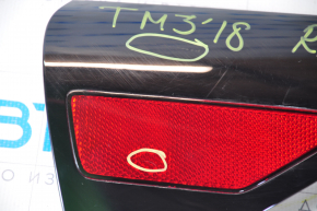 Reflector on the rear right wing Tesla Model 3 18- scratches