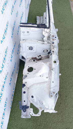Front left quarter Lexus IS 14-20 with central pillar, white
