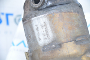Intake pipe with catalytic converters VW Tiguan 09-17 dented rear catalytic converter, torn mesh