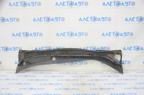 Windscreen wiper grille plastic Nissan Leaf 13-17 fractures, without plug