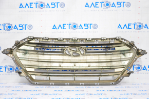 Radiator grill grill Hyundai Elantra AD 17-18 prerest, chrome, scratches, bumps, crack on chrome