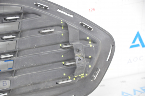 Radiator grille complete with frame Ford Fusion mk5 13-16 chrome, sand, broken fasteners