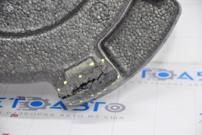 Foam plastic under the Hyundai Elantra AD 17-20 tool is crushed, cracked