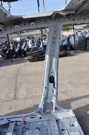 Body pillar central right Toyota Highlander 14-19 on the body