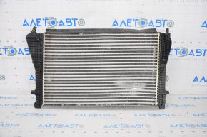 VW Tiguan 18-24 intercooler is bent, cans are opened, the fastener is broken