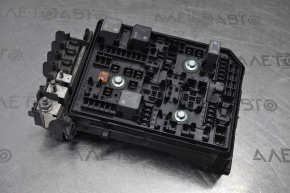 Chevrolet Volt 16 underhood fuse box - broken fastener, without bottom part, without cover