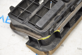 Left ventilation shield Subaru Legacy 15-19 broken fragment