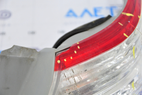 Light outer wing right Toyota Camry v40 10-11 hybrid, cracked, broken creases