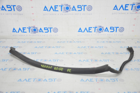 Rear right wing arch seal Ford Edge 15 - broken latches