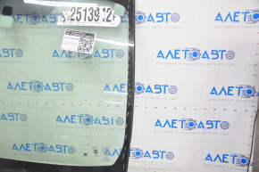 Windshield Toyota Prius V 12-17 sand, air on the edge