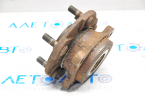 Front left hub Toyota Rav4 13-18 rusty