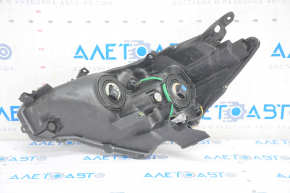 Headlight front right Toyota Prius V 12-14 bare prerest halogen, sand, for polishing, breakage of the mount
