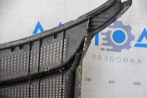 Windscreen wiper grille plastic Kia Optima 16 - broken mount, missing fragment