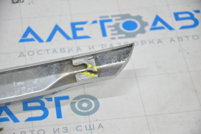 Lower rear bumper molding Nissan Rogue 17 - chrome, cracks, broken fasteners