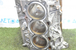Bare cylinder block VQ35 Nissan Pathfinder 13 for honing, missing bolts