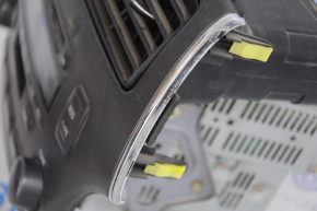 Tape recorder, CD-changer, Radio, Panel Lexus ES300 ES330 scratches, chrome swelled, worn