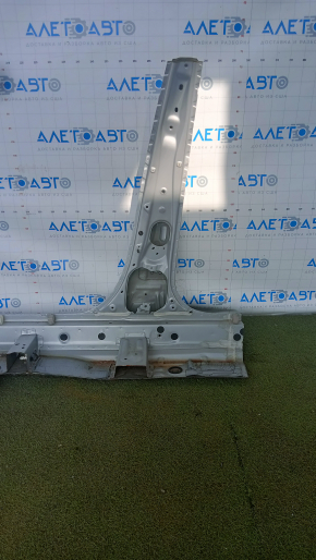 Front right quarter Toyota Camry v50 12-14 usa silver, with central pillar, glass and side member sawed off