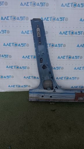 Front quarter left Nissan Leaf 13-17 blue, with central pillar